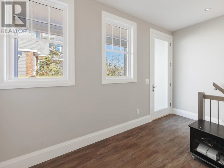 3590 Lakeshore Road, Kelowna, BC, V1W 3L5 - 84