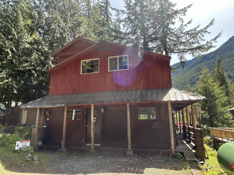 H80 Huckleberry Sunshine Valley Road, Hope, BC, V0X 1L5 - 3