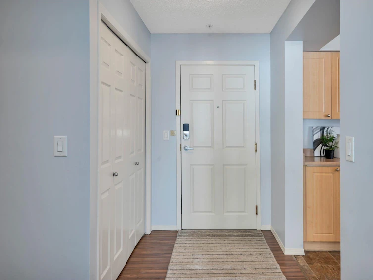 211-10403 98 Avenue NW, Edmonton, AB, T5K 2Y5 - 19