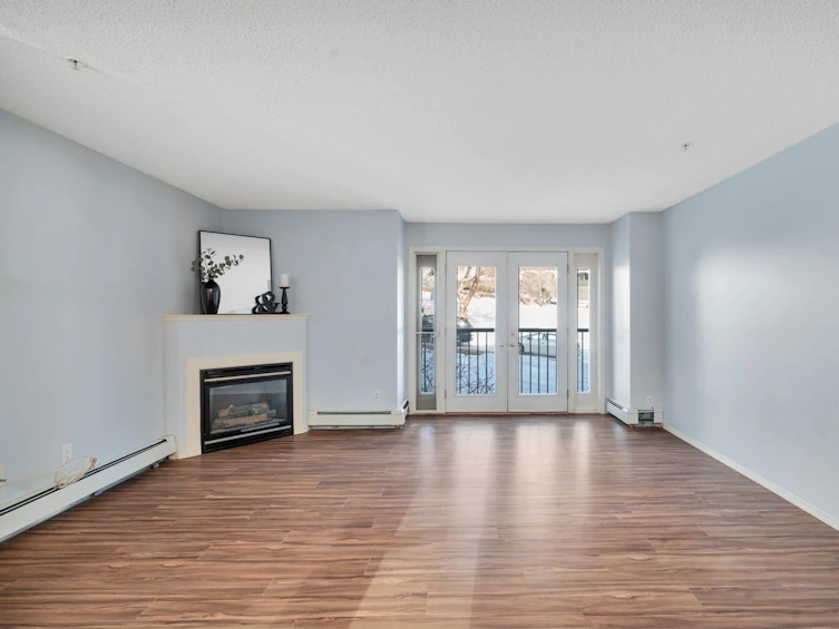 211-10403 98 Avenue NW, Edmonton, AB, T5K 2Y5 - 21
