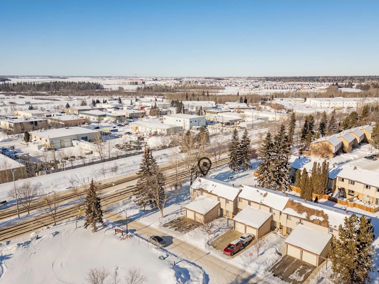 72 Grandin Vg, St. Albert, AB, T8N 1R9 - 38