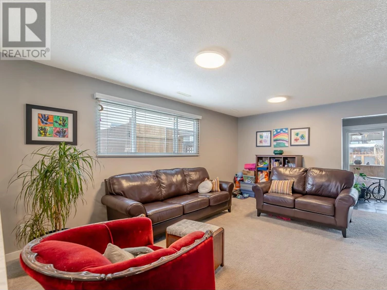 2951 Paris Street, Penticton, BC, V2A 6X5 - 16