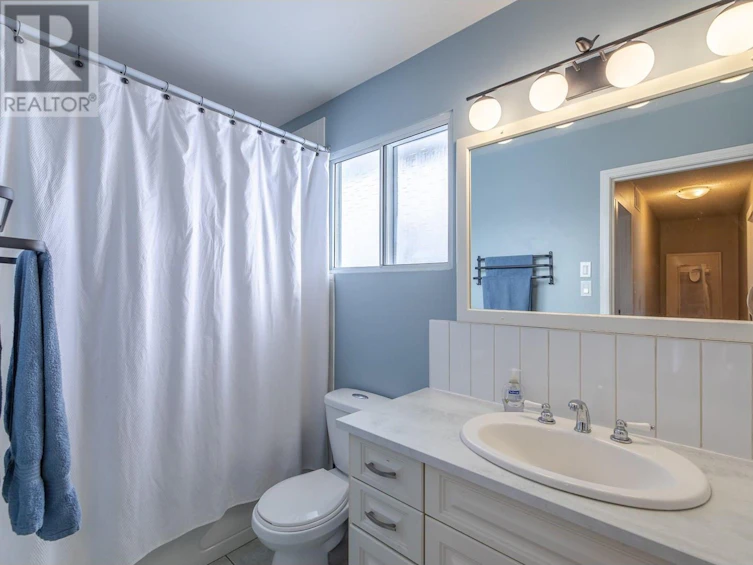 2951 Paris Street, Penticton, BC, V2A 6X5 - 20