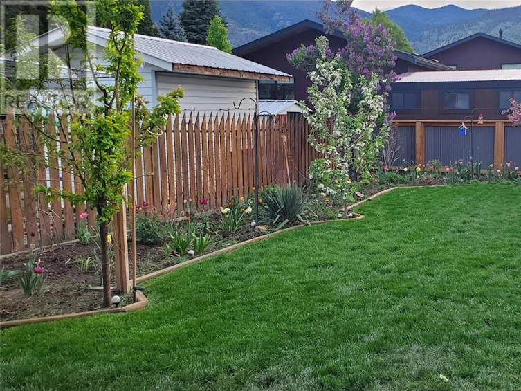 2951 Paris Street, Penticton, BC, V2A 6X5 - 32