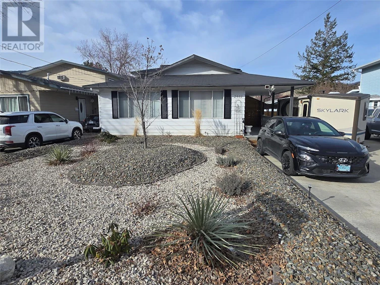 2951 Paris Street, Penticton, BC, V2A 6X5 - 38