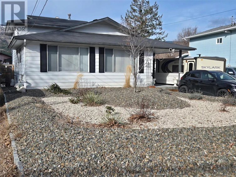 2951 Paris Street, Penticton, BC, V2A 6X5 - 4