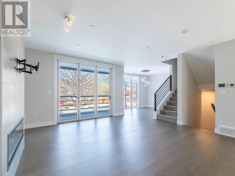 113-201 Wylie Street, Penticton, BC, V2A 0H3 - 11