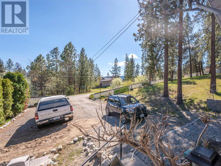 3808 Forsyth Drive, Penticton, BC, V2A 8Z2 - 71