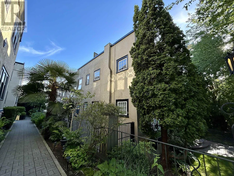 1546 West 12th Avenue, Vancouver, BC, V6J 2E1 - 2