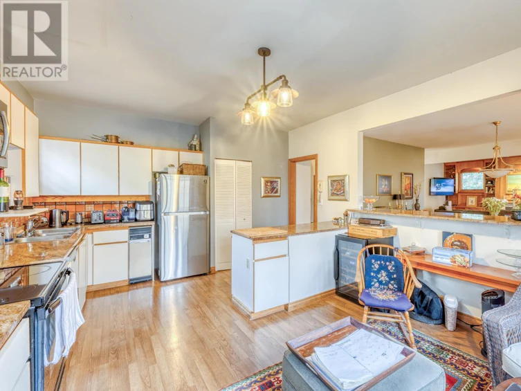 1546 West 12th Avenue, Vancouver, BC, V6J 2E1 - 16