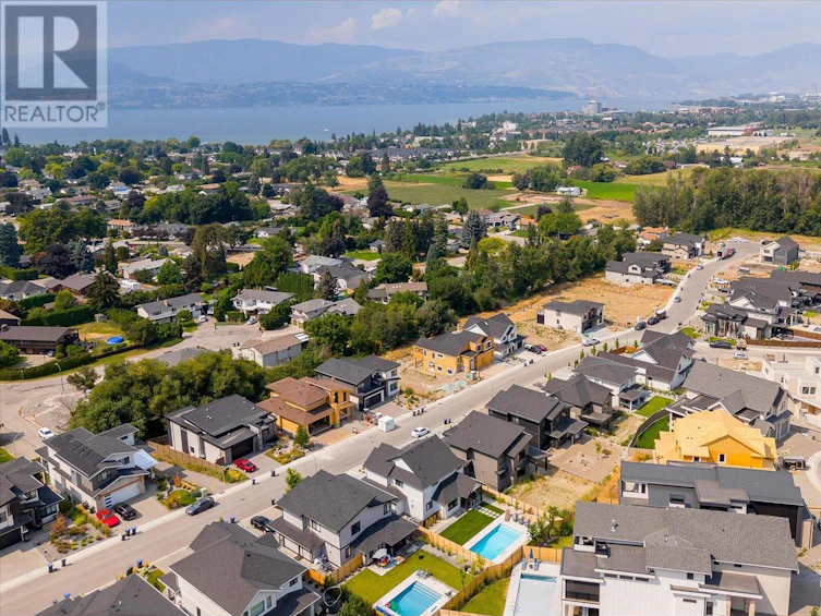 4271 Russo Street, Kelowna, BC, V1W 0C6 - 47