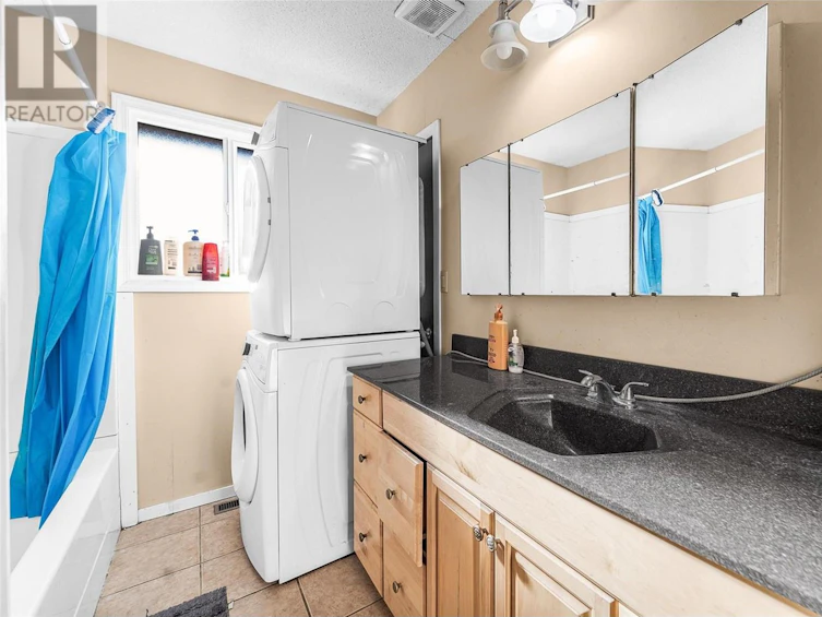 1255 Thompson Road, Kelowna, BC, V1X 1C8 - 11