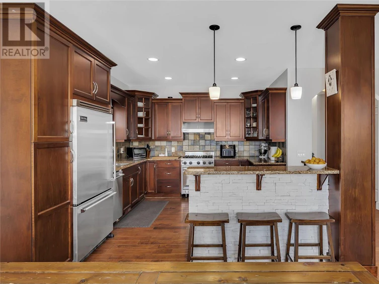 840 Hewetson Avenue, Kelowna, BC, V1W 5C9 - 11