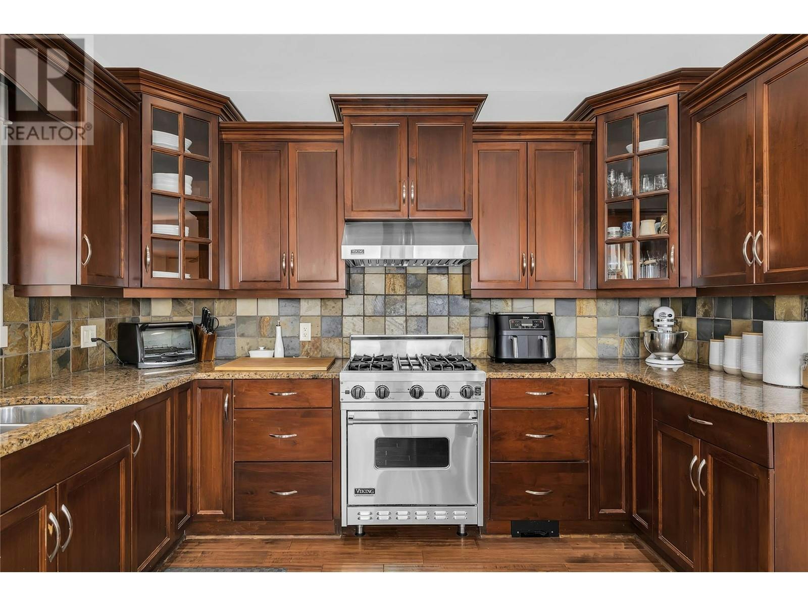 840 Hewetson Avenue, Kelowna, BC, V1W 5C9 - 12