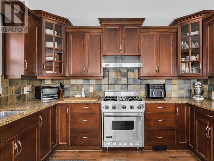 840 Hewetson Avenue, Kelowna, BC, V1W 5C9 - 12