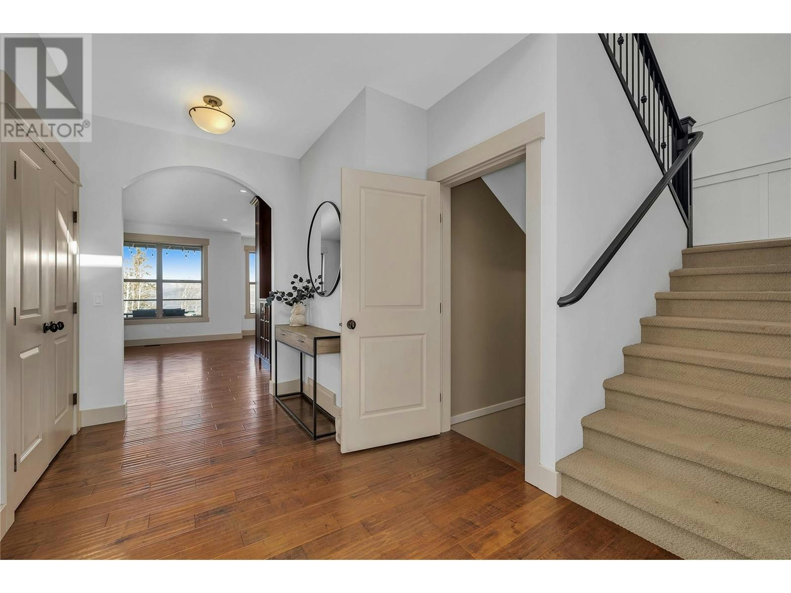 840 Hewetson Avenue, Kelowna, BC, V1W 5C9 - 3