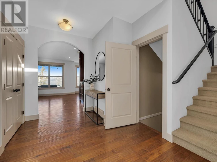 840 Hewetson Avenue, Kelowna, BC, V1W 5C9 - 3