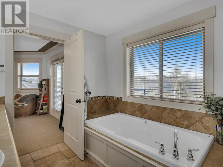 840 Hewetson Avenue, Kelowna, BC, V1W 5C9 - 32