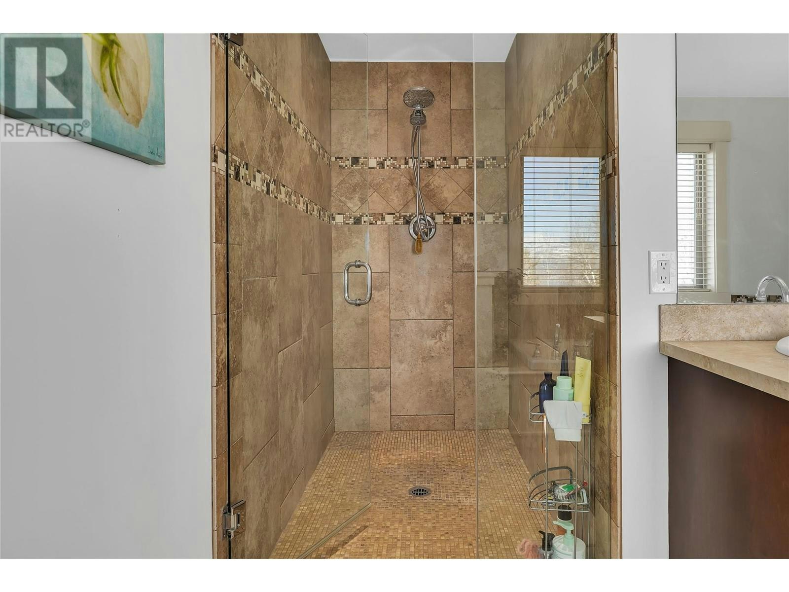 840 Hewetson Avenue, Kelowna, BC, V1W 5C9 - 34
