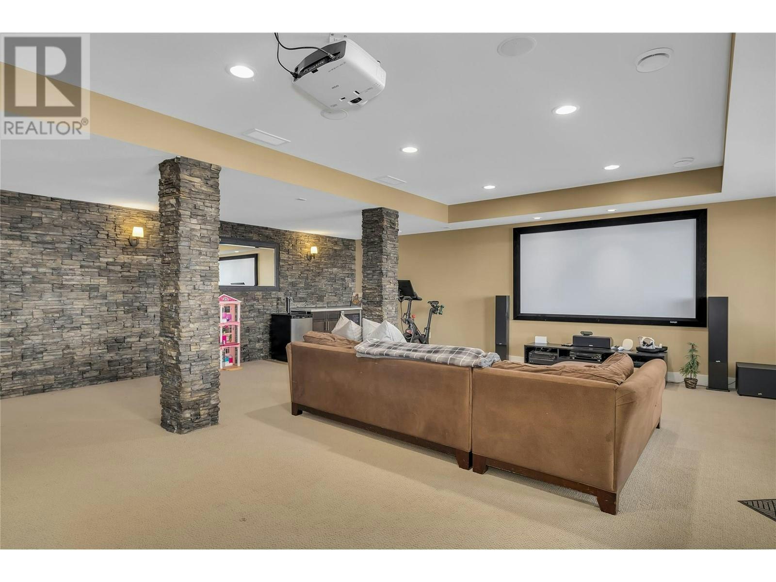 840 Hewetson Avenue, Kelowna, BC, V1W 5C9 - 42