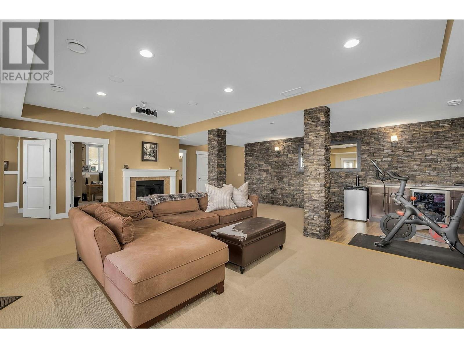 840 Hewetson Avenue, Kelowna, BC, V1W 5C9 - 46