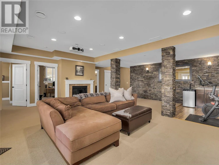 840 Hewetson Avenue, Kelowna, BC, V1W 5C9 - 46