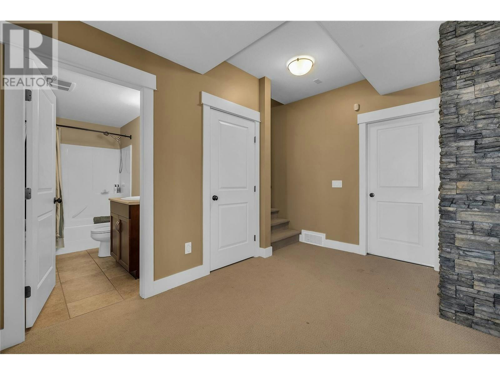 840 Hewetson Avenue, Kelowna, BC, V1W 5C9 - 51
