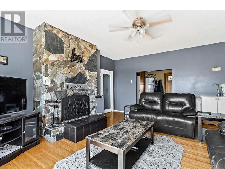 5931 Northwest 40 Street, Salmon Arm, BC, V1E 3B6 - 12