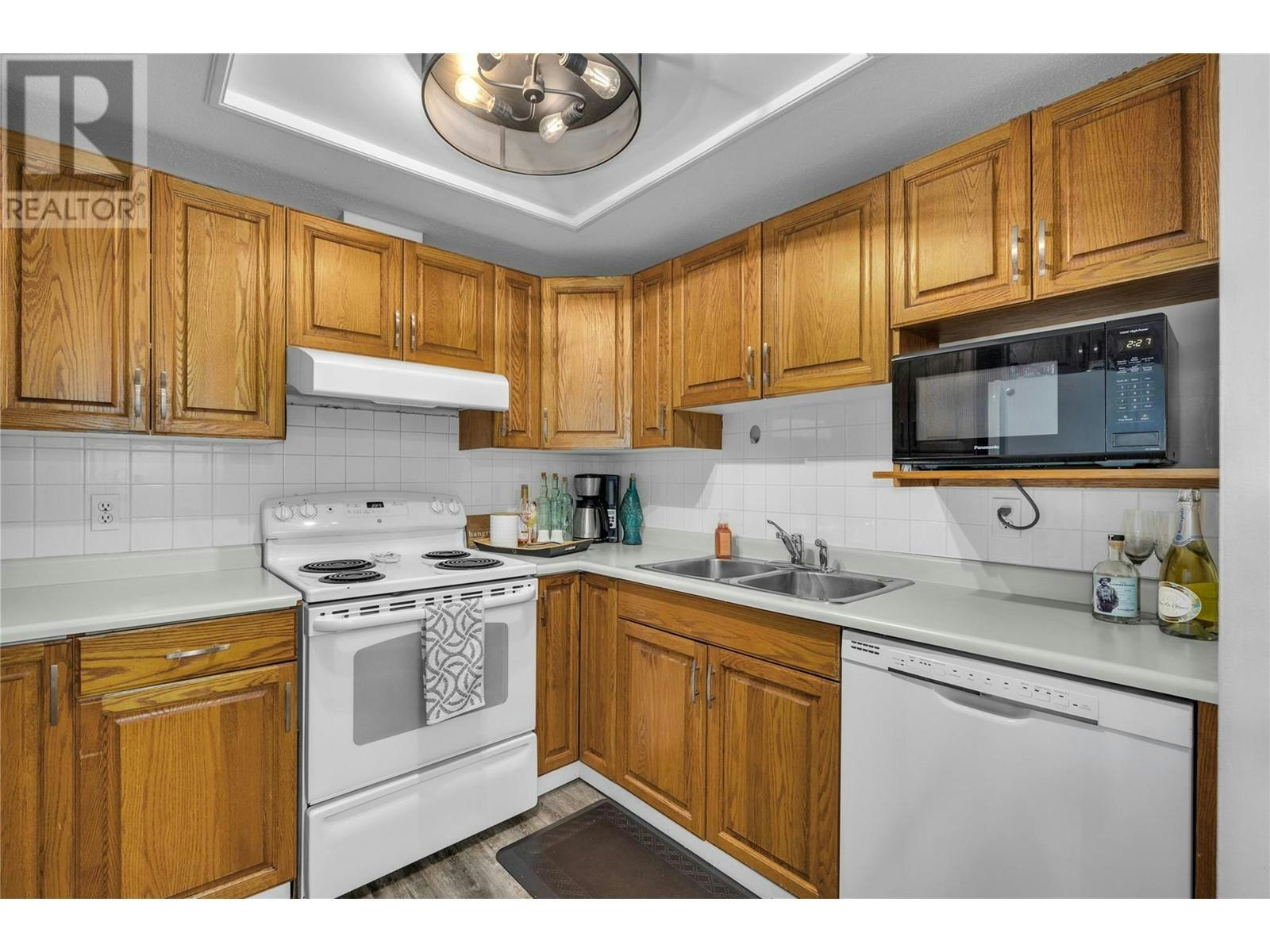 103-3175 De Montreuil Court, Kelowna, BC, V1P 1P4 - 4