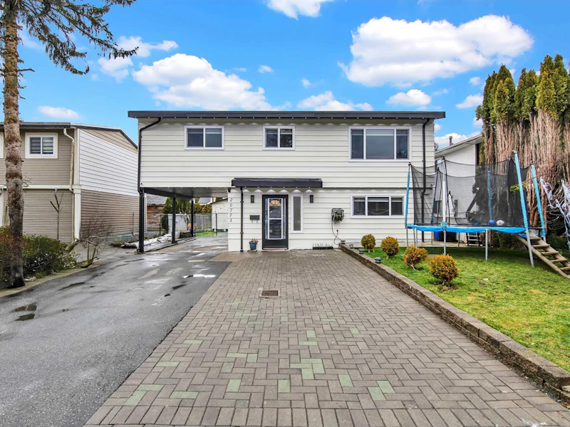 20773 50th Avenue, Langley BC V3A 6Y4