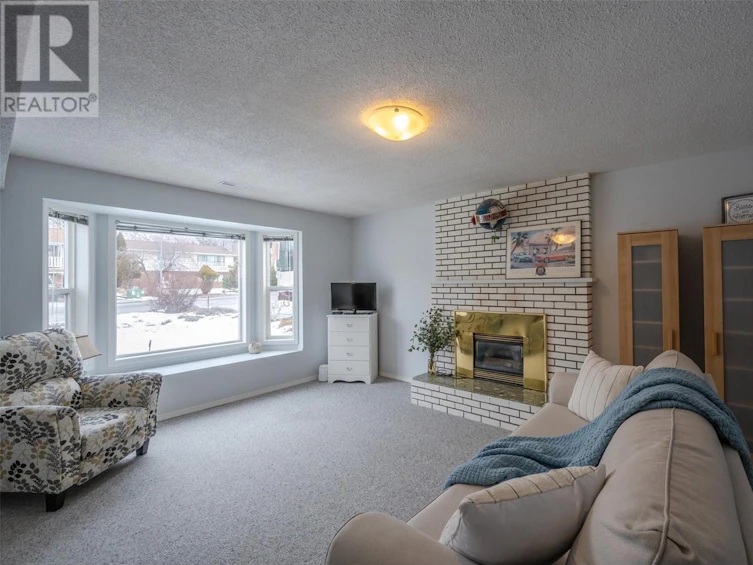 521 Alder Street, Penticton, BC, V2A 4C5 - 3