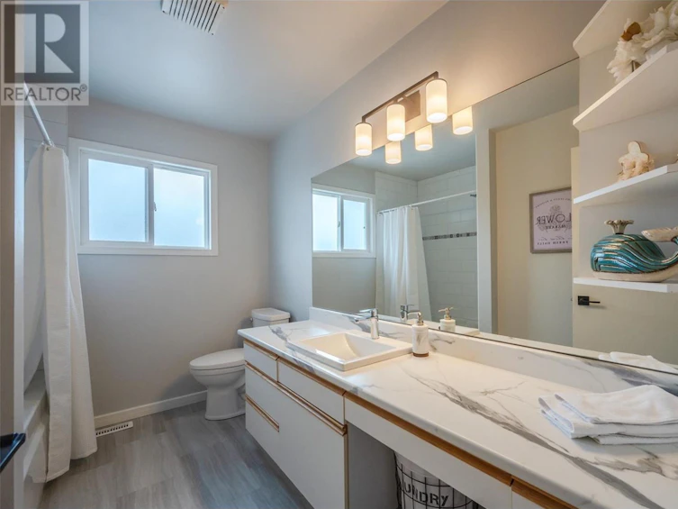 521 Alder Street, Penticton, BC, V2A 4C5 - 38