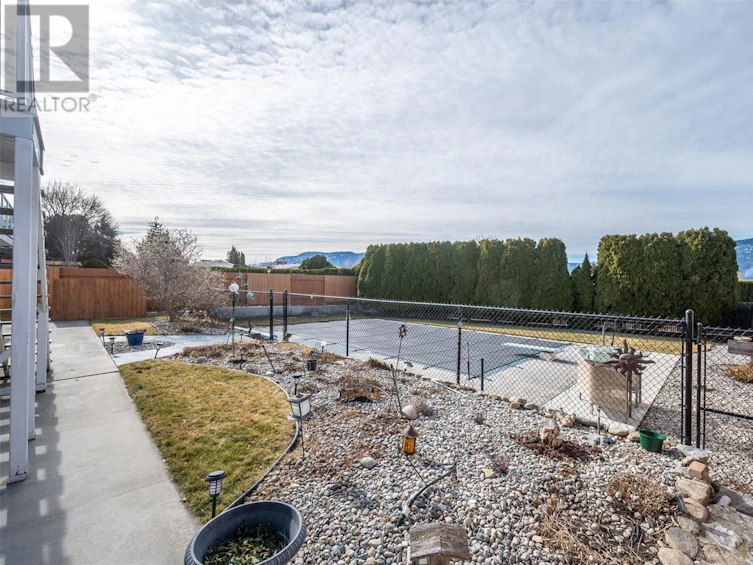 521 Alder Street, Penticton, BC, V2A 4C5 - 52