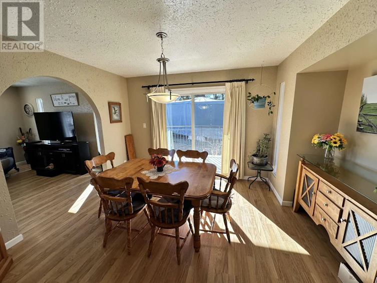 466 Evergreen Crescent, 100 Mile House, BC, V0K 2E0 - 13