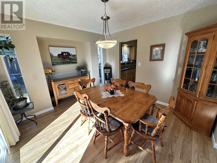 466 Evergreen Crescent, 100 Mile House, BC, V0K 2E0 - 14