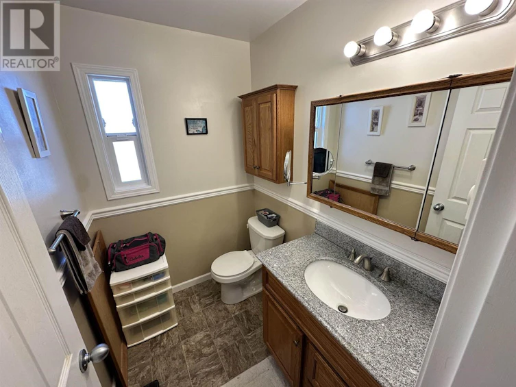 466 Evergreen Crescent, 100 Mile House, BC, V0K 2E0 - 21