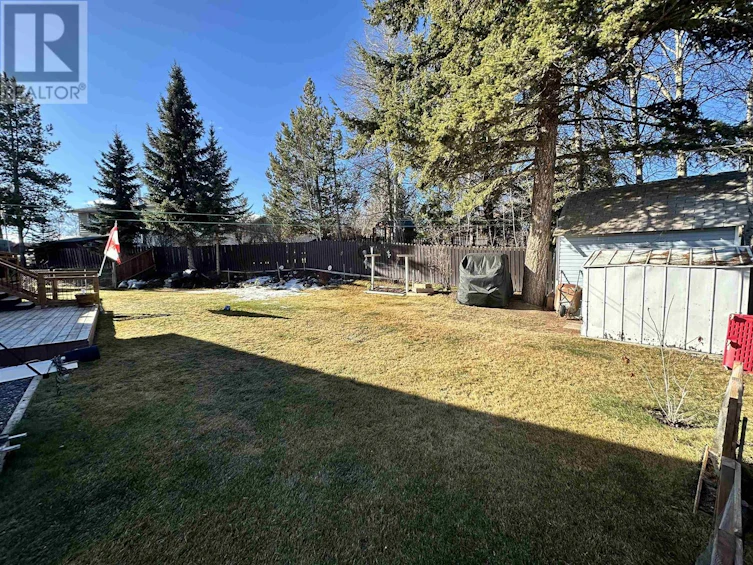 466 Evergreen Crescent, 100 Mile House, BC, V0K 2E0 - 8