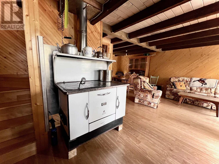 5264 Machete Lake Road, Bridge Lake, BC, V0K 1E0 - 10