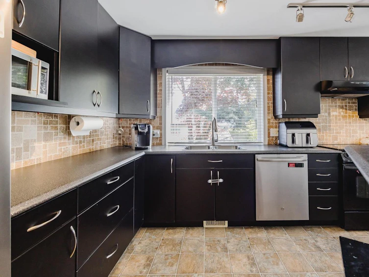 1 & 2-45821 Thomas Vedder Road Crossing, Chilliwack, BC, V2R 4C7 - 4
