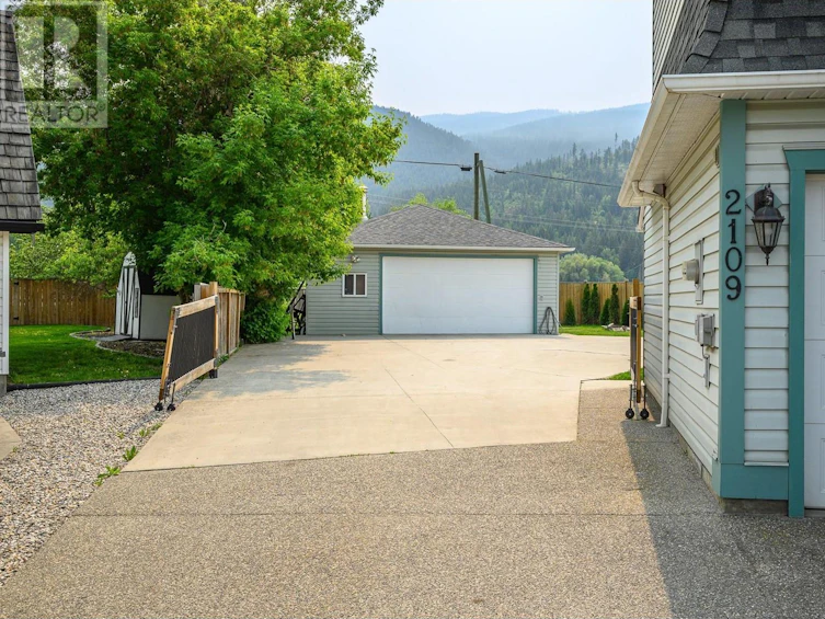 2109 Hunter Avenue, Armstrong, BC, V0E 1B0 - 3