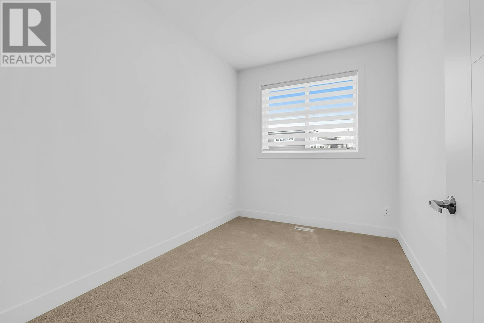 109-5300 Main Street, Kelowna, BC, V1W 0C1 - 28