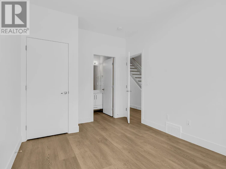 109-5300 Main Street, Kelowna, BC, V1W 0C1 - 38