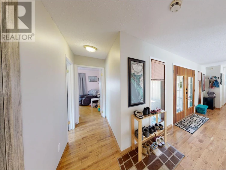 5902 Eastwood Road, 100 Mile House, BC, V0K 2E1 - 13