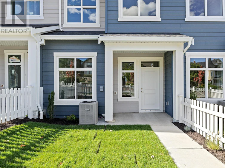 120-5300 Main Street, Kelowna, BC, V1W 0C1