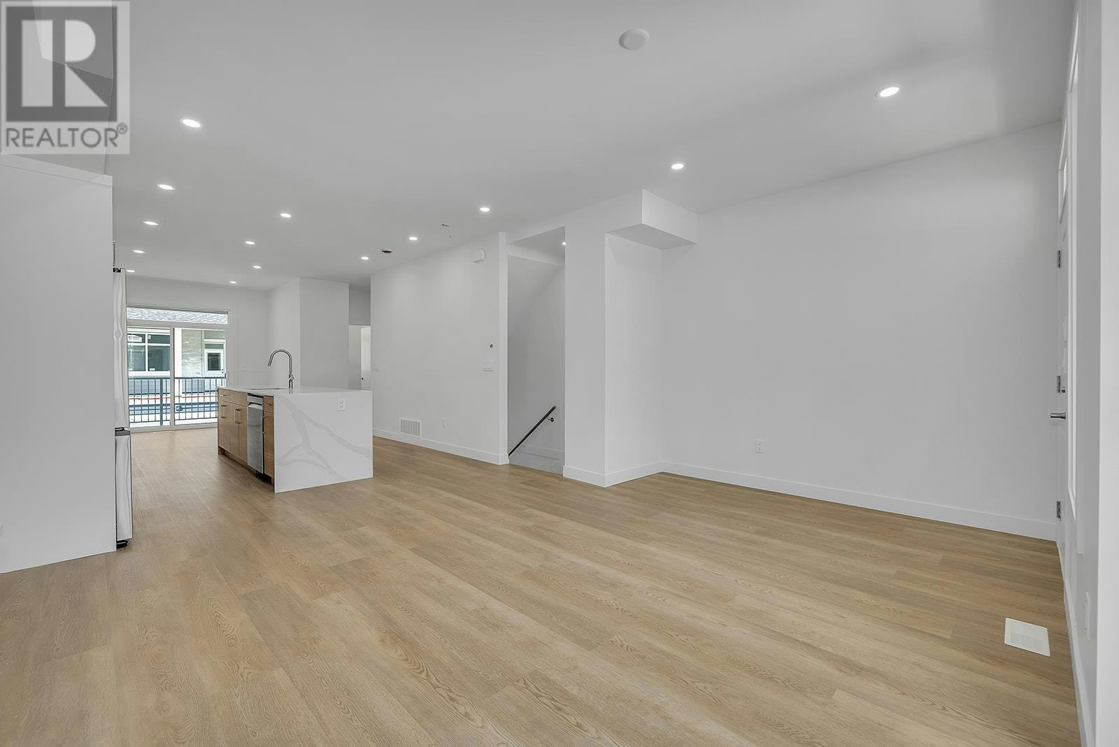 120-5300 Main Street, Kelowna, BC, V1W 0C1 - 10
