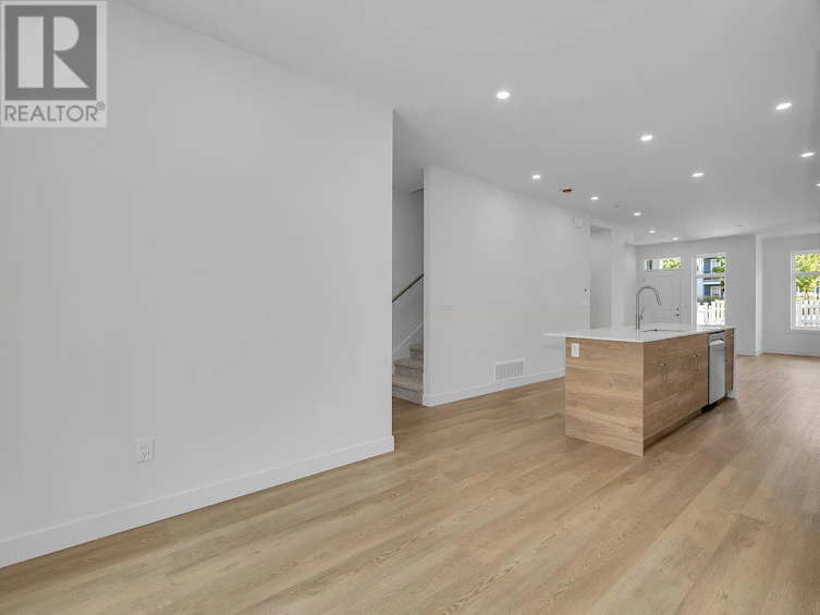 120-5300 Main Street, Kelowna, BC, V1W 0C1 - 21