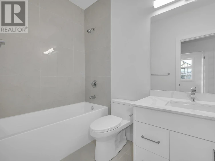 120-5300 Main Street, Kelowna, BC, V1W 0C1 - 36