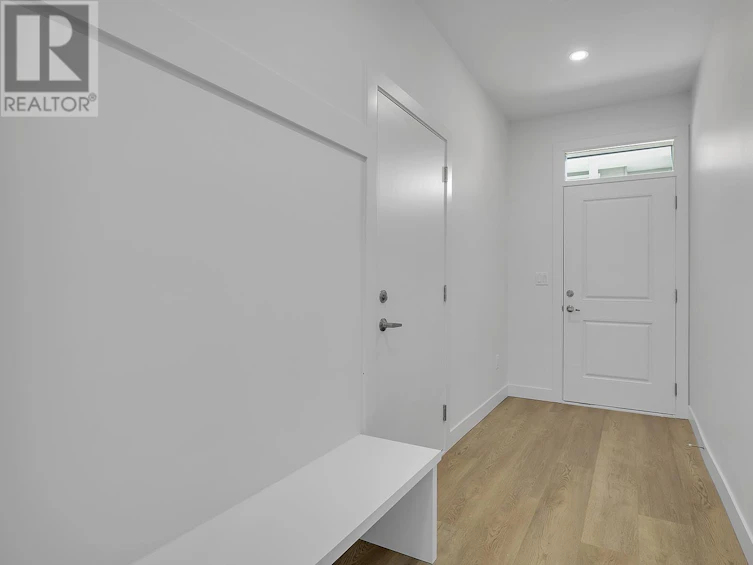 120-5300 Main Street, Kelowna, BC, V1W 0C1 - 40