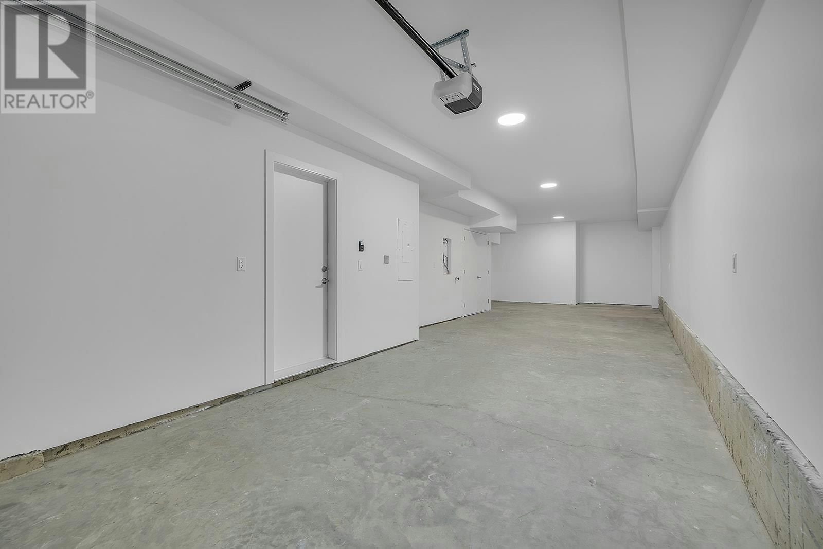 120-5300 Main Street, Kelowna, BC, V1W 0C1 - 41