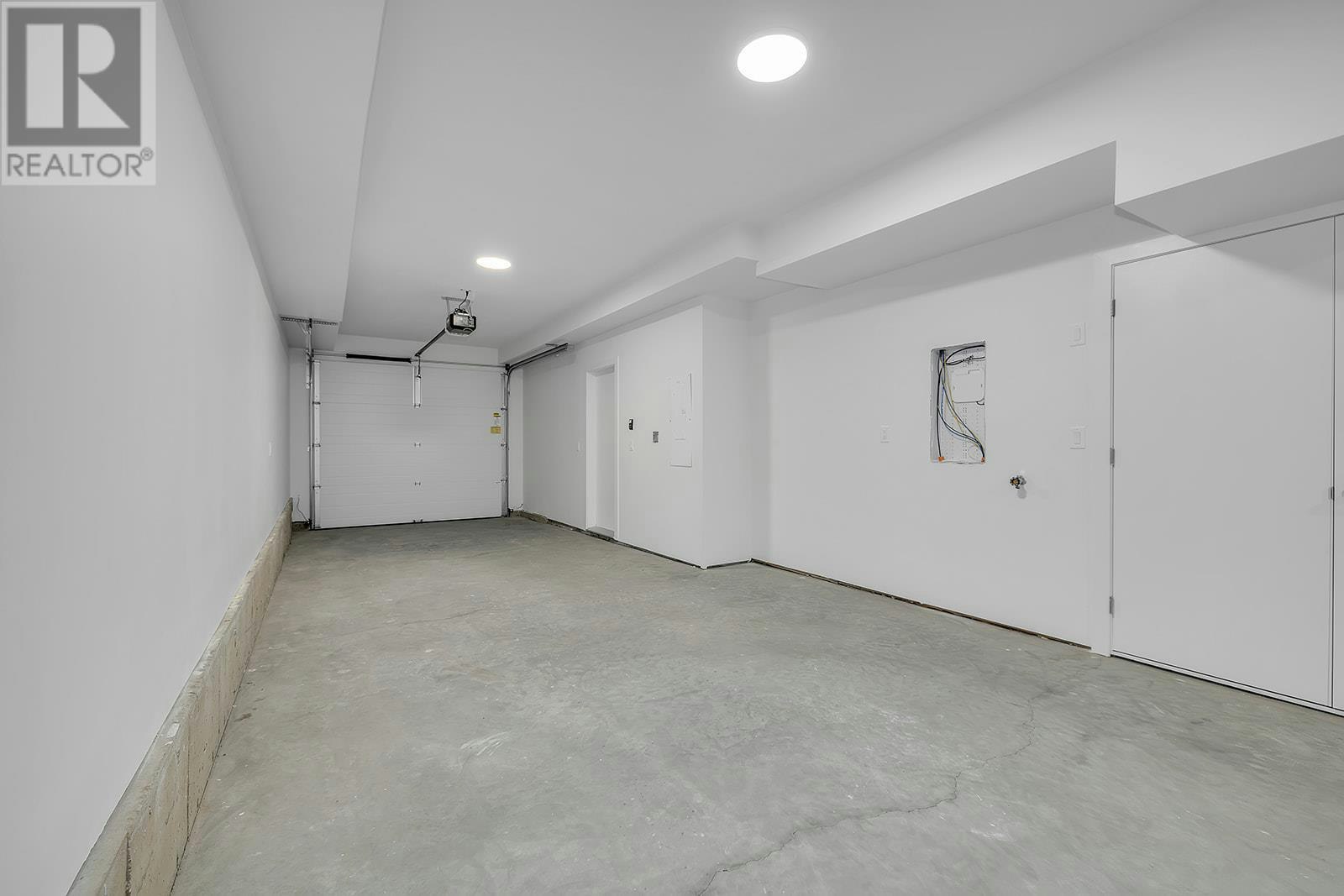 120-5300 Main Street, Kelowna, BC, V1W 0C1 - 43